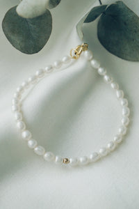 Timeless pearl bracelet