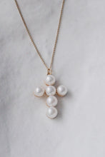 Cross pearl chain necklace