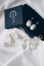 Special baroque pearl earrings