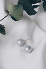 Large gray pearl earrings