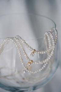 Delicate crystal pearl necklace