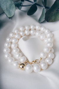 Rita large pearl necklace