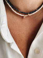 Delicate crystal pearl necklace