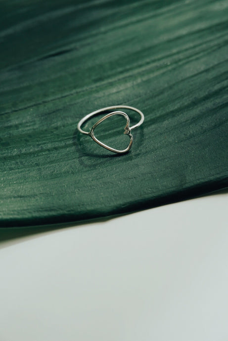 Minimalist Heart ring